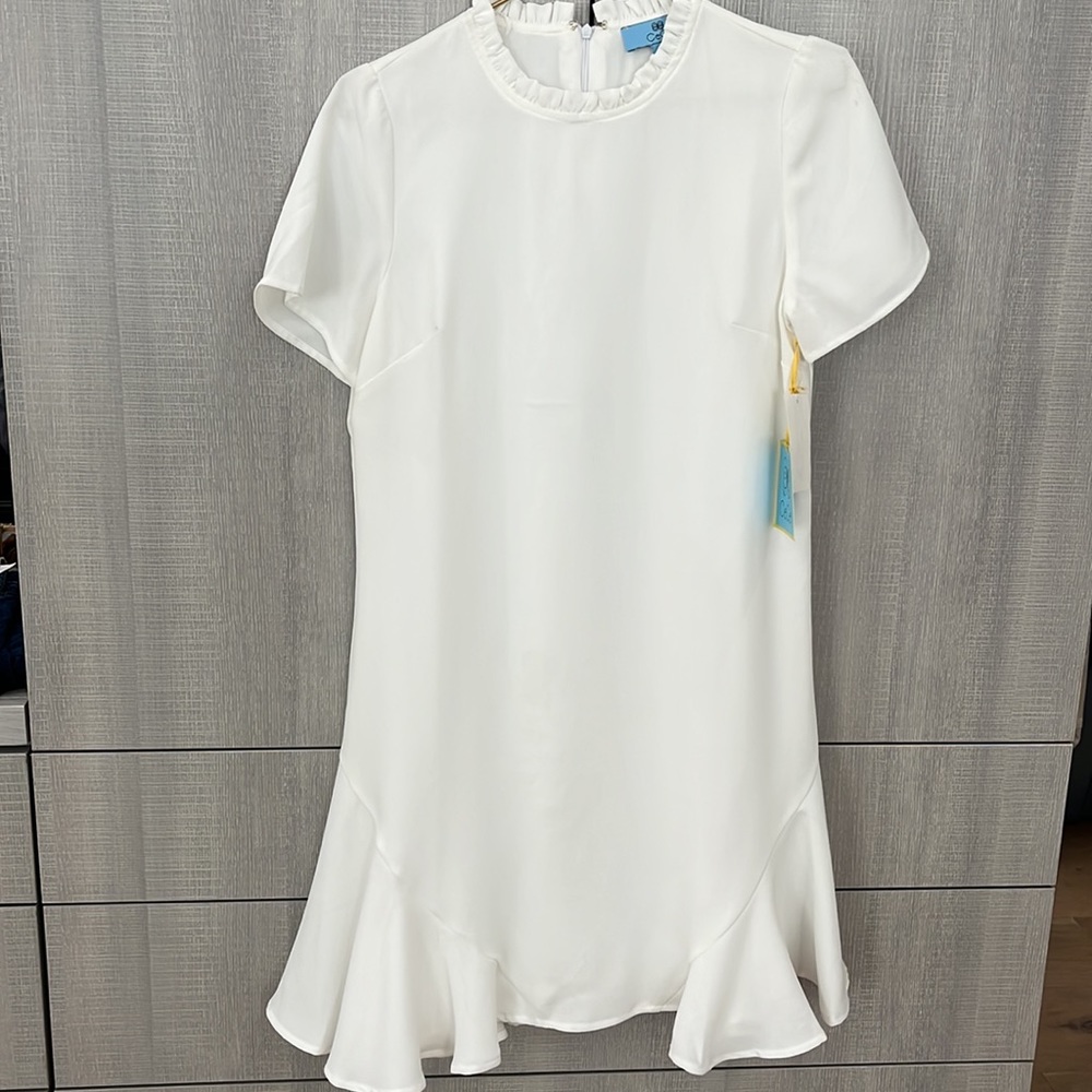 CeCe White Ruffle-Hem Short Sleeve Dress